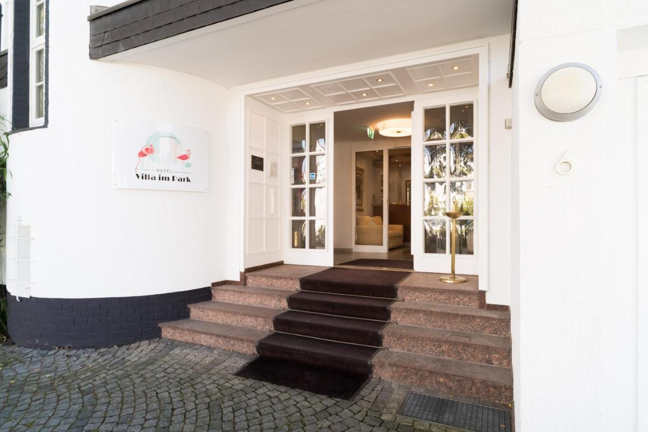 Hotel Villa Im Park Дюселдорф Екстериор снимка